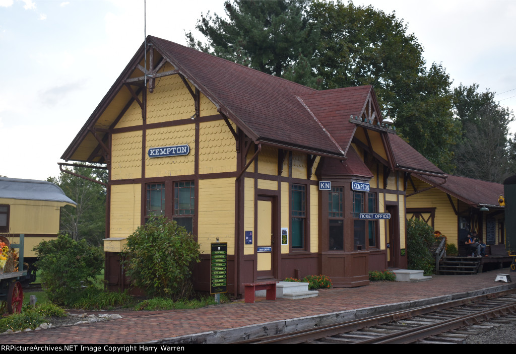 Kempton Station